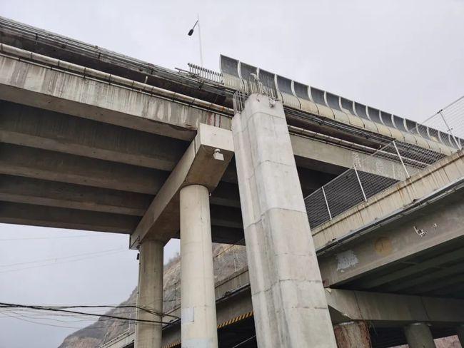 承德凤凰山大桥加固改造工程施工期间实施交通管理的通告